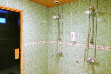 Фото номера Одноместный номер с общей ванной комнатой Хостелы Linnanpiha Bed &amp; Breakfast г. Раума 2