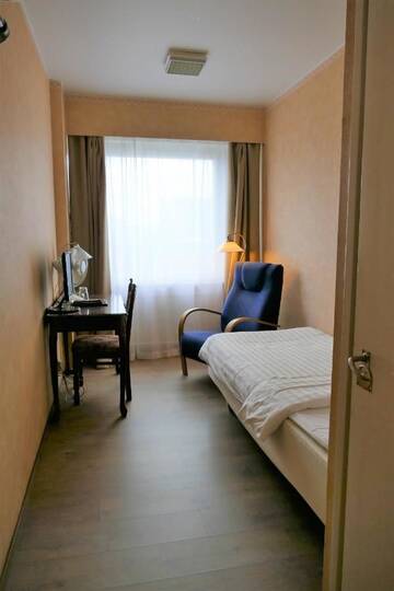 Фото номера Одноместный номер с общей ванной комнатой Хостелы Linnanpiha Bed &amp; Breakfast г. Раума 9
