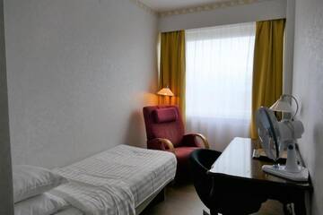 Фото номера Одноместный номер с общей ванной комнатой Хостелы Linnanpiha Bed &amp; Breakfast г. Раума 13